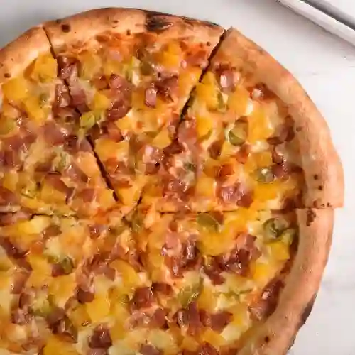 Pizza Tocineta, Piña y Jalapeño Grande