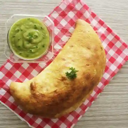 Calzone Jamón y Queso