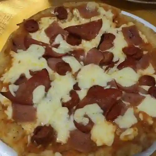 Pizza Carnívora