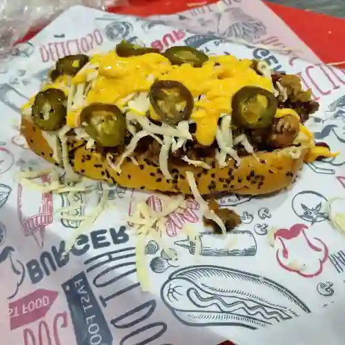 Super Chili Cheese Dogs