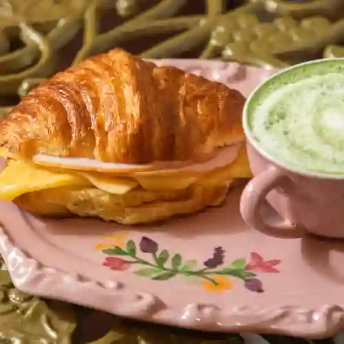Croissant de Jamon de Cerdo/queso Sabana