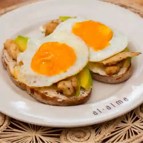 Tostada con Pollo Al Horno
