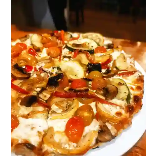 Pizza Vegetariana - 30Cm 4 Porciones