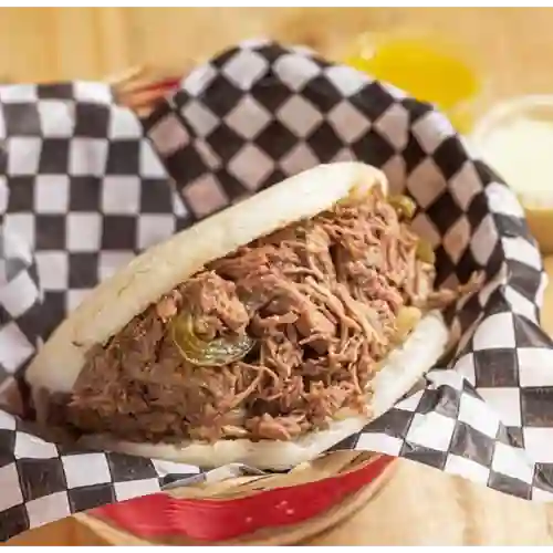 Arepas Rellenas + Bebida Gratis