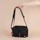 Bolso Crossbody Con Dos Bolsas al Frente Negro Serie Miniso