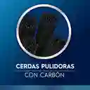 Cepillo de Dientes Oral-B 5 Acciones Con Carbón 4 Und