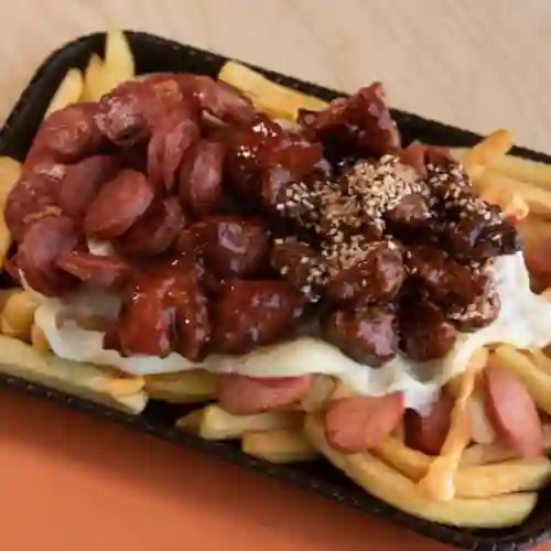 Salchipapa Triple