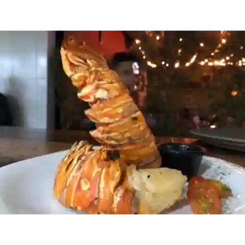 Colita de Langosta a la Parrilla