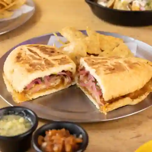 Torta Chicharron