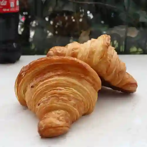 2 Croissants de Mantequilla