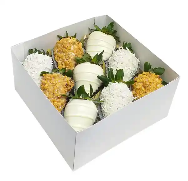 Caja 9 Fresas Tradicional Blanca