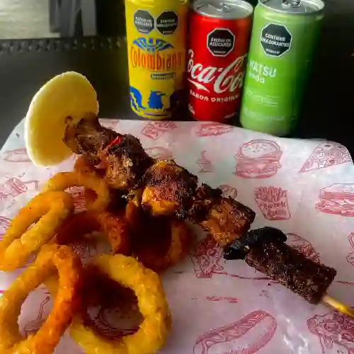 Brocheta Mixta, Papas y Gaseosa