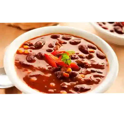 Sopa de frijol con carne molida