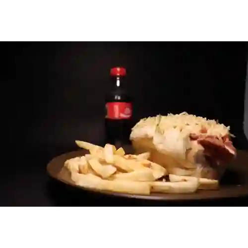 Combo Perra + Papas Fritas + Gaseosa.