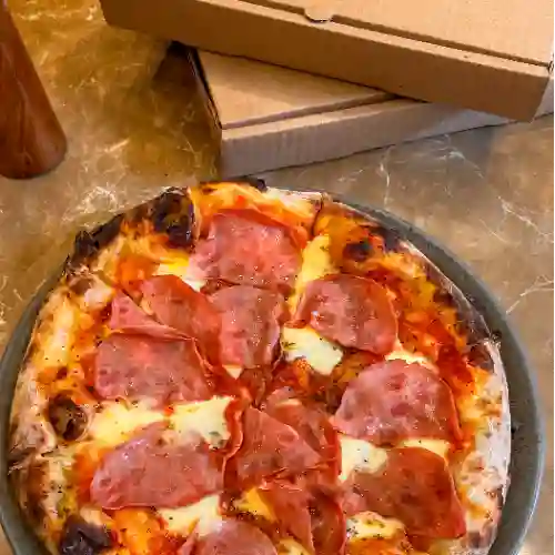 Pizza mozzarella e cotto