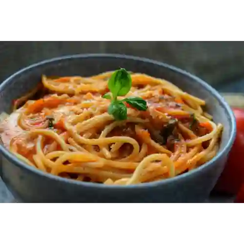 Pasta Napolitana con Pollo