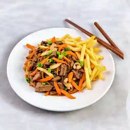 Chop suey de carne y cerdo