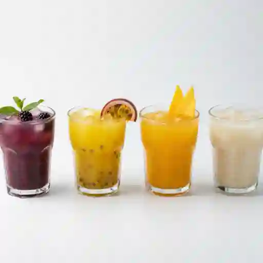 Jugos naturales en agua