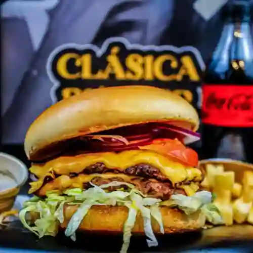 Classic Burger y Salsa de la Casa