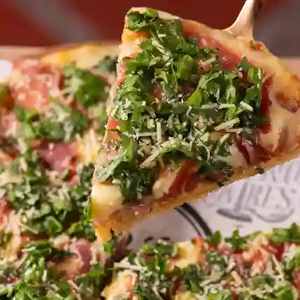 Pizza Prosciutto, Rugula y Parmesano