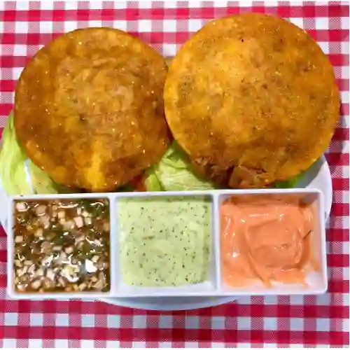 Arepa de Huevo con Pollo O Carne