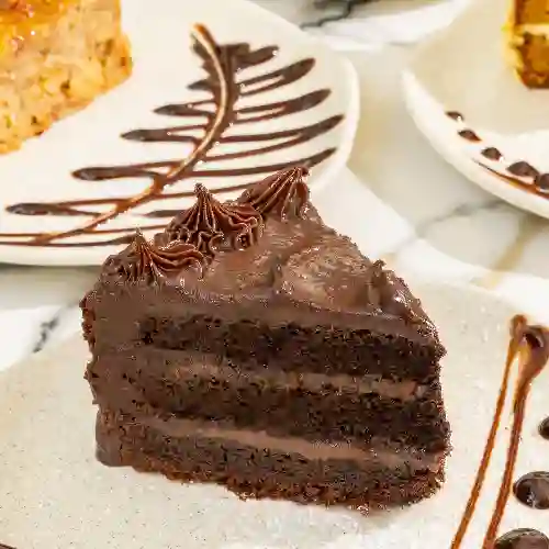 Porción de Torta de Chocolate Húmeda