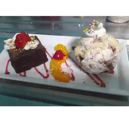 Brownie Con Helado