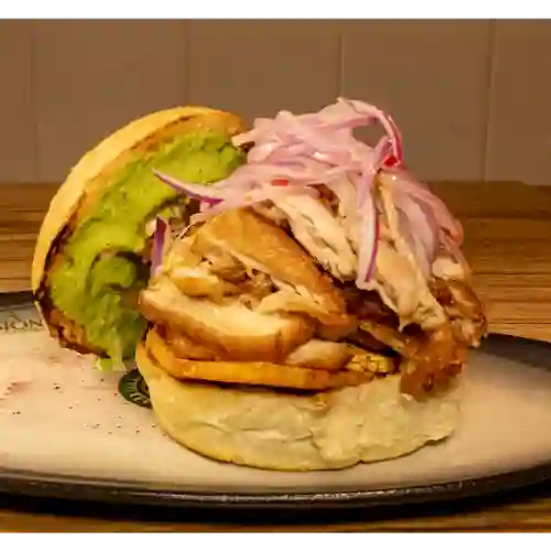 Sanguche de Chicharron de Cerdo
