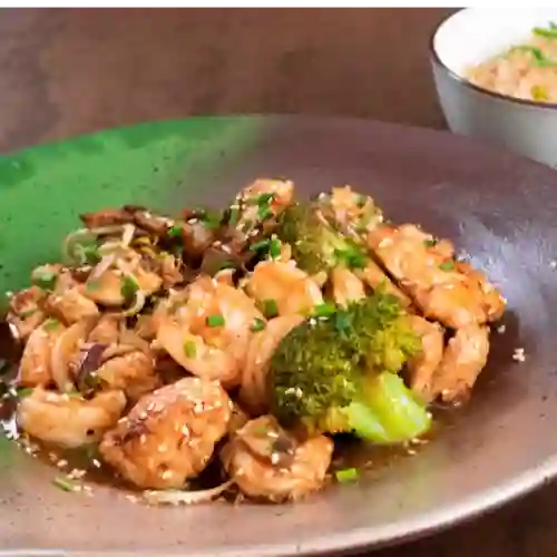 Stir Fry de Pollo y Camarón