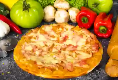 Pizza hawaiana 27cm + coca cola 600ml