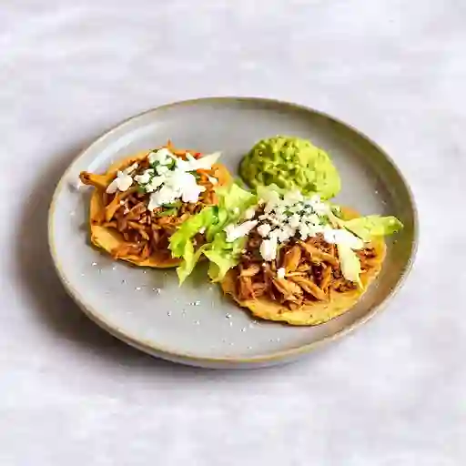 Tostadas De Tinga De Pollo
