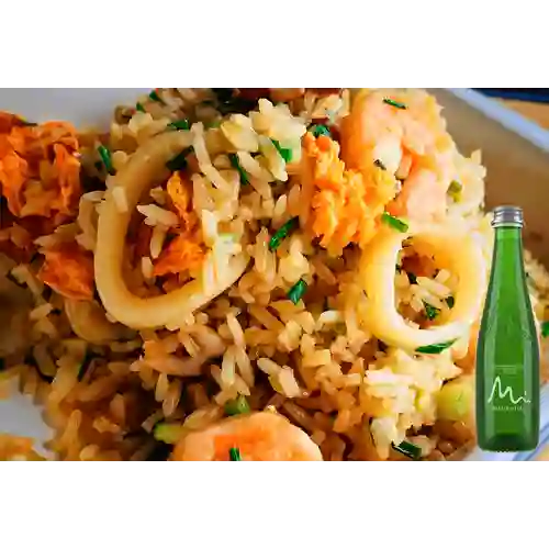 Combo Chaufa Marino + Manantial Con Gas 300ML