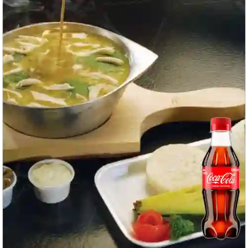 Combo Medio Ajiaco + Coca Cola Original 250ML