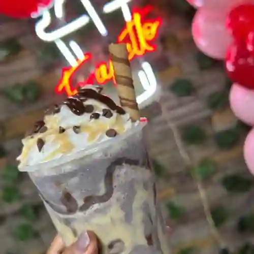 Frappe Oreo +chantilly+chips Chocolate