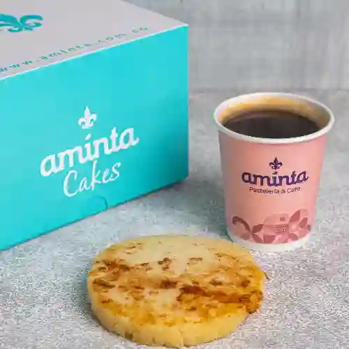 Americano de 7 Oz En+ Arepa de Queso