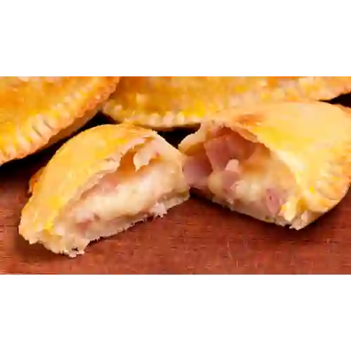 Empanada de Jamón y Queso