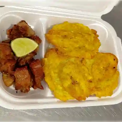 Combo patacón chicharrón