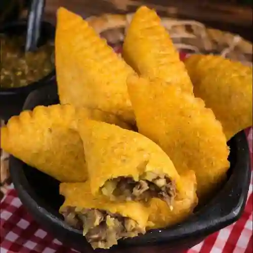 10 Empanadas Grandes Extra Carne Fritas