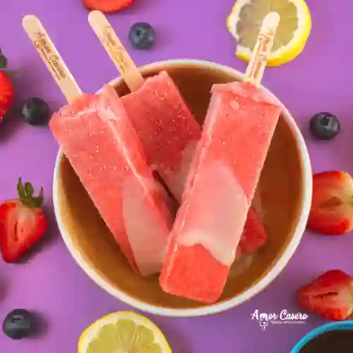 Paleta de Fresa con Lechera