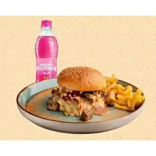 Hamburguesa vacaron, bebida, acompañante