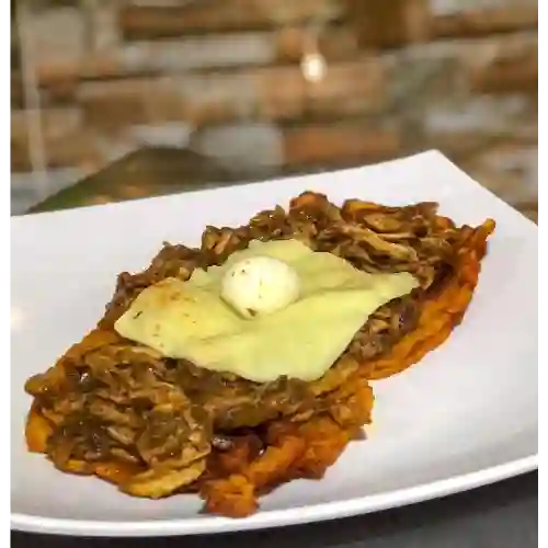 Patacón de Pollo