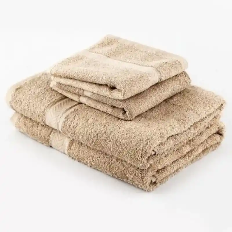Set Incluye: 1 Toalla Para Manos 40 x 60  cm 400 g. 2 Toalla Para Cuerpo 70 x 130  cm 400 g. 1 Tapete de Baño 40 x 60  cm 660 g. Color: Beige. Sku 7702985510538