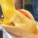 Arepa Pollo Jamón y Queso
