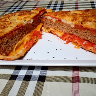 Sándwich omelette pizza + jugo berry