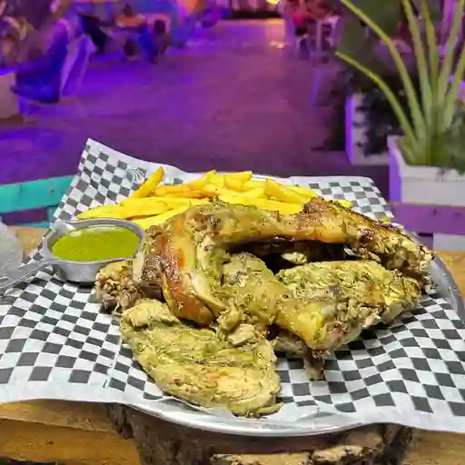 Pollo al carbón