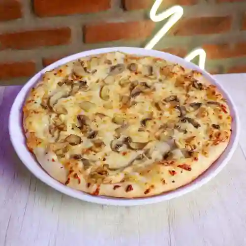 Típica Pollo y Champiñones