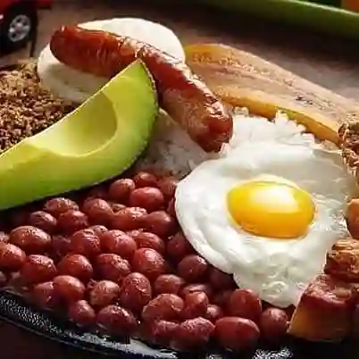 Bandeja Paisa (viernes)