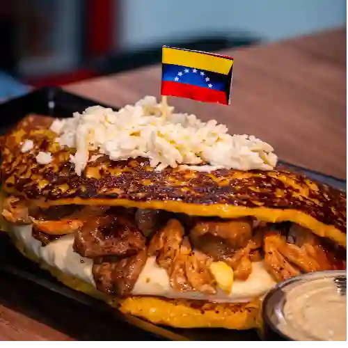 Cachapa Mixta.