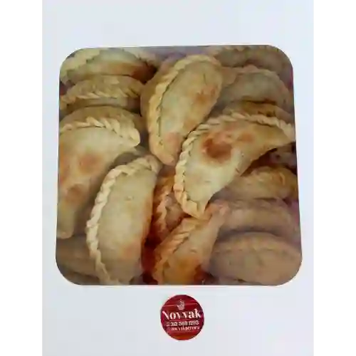 Empanada Horneada Maduro con Queso