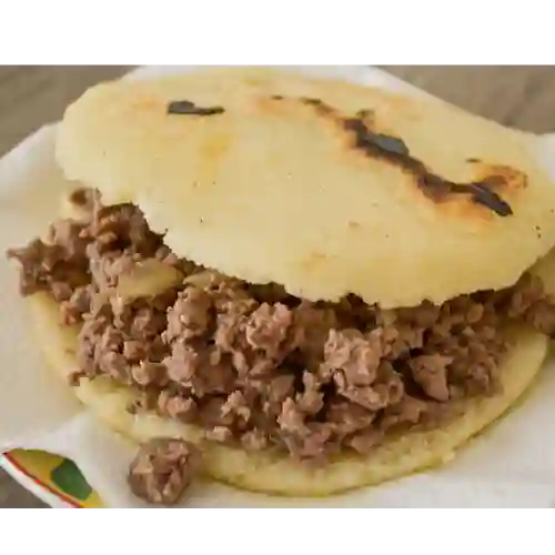 Arepa con Carne Molida